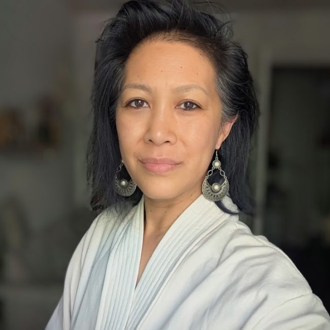 Sissi Huynh, praticienne en acupuncture visage et lifting naturel du visage à Paris